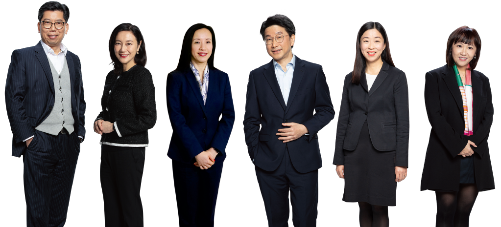 A group picture of Senior Management